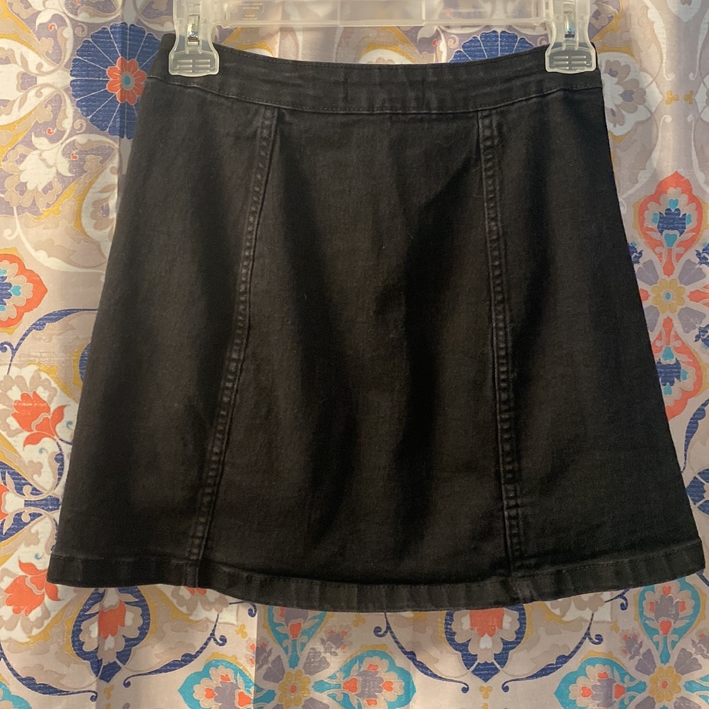 Parisian black denim button skirt - Picture 2 of 6